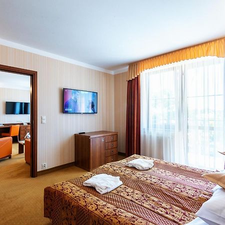 Dworek Morski Spa & Wellness Mielno  Buitenkant foto