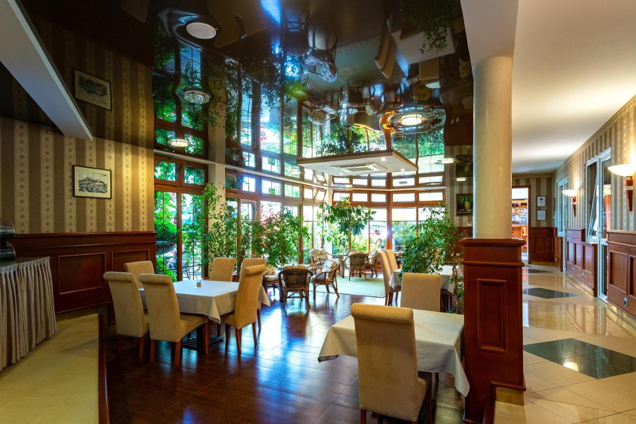 Dworek Morski Spa & Wellness Mielno  Buitenkant foto