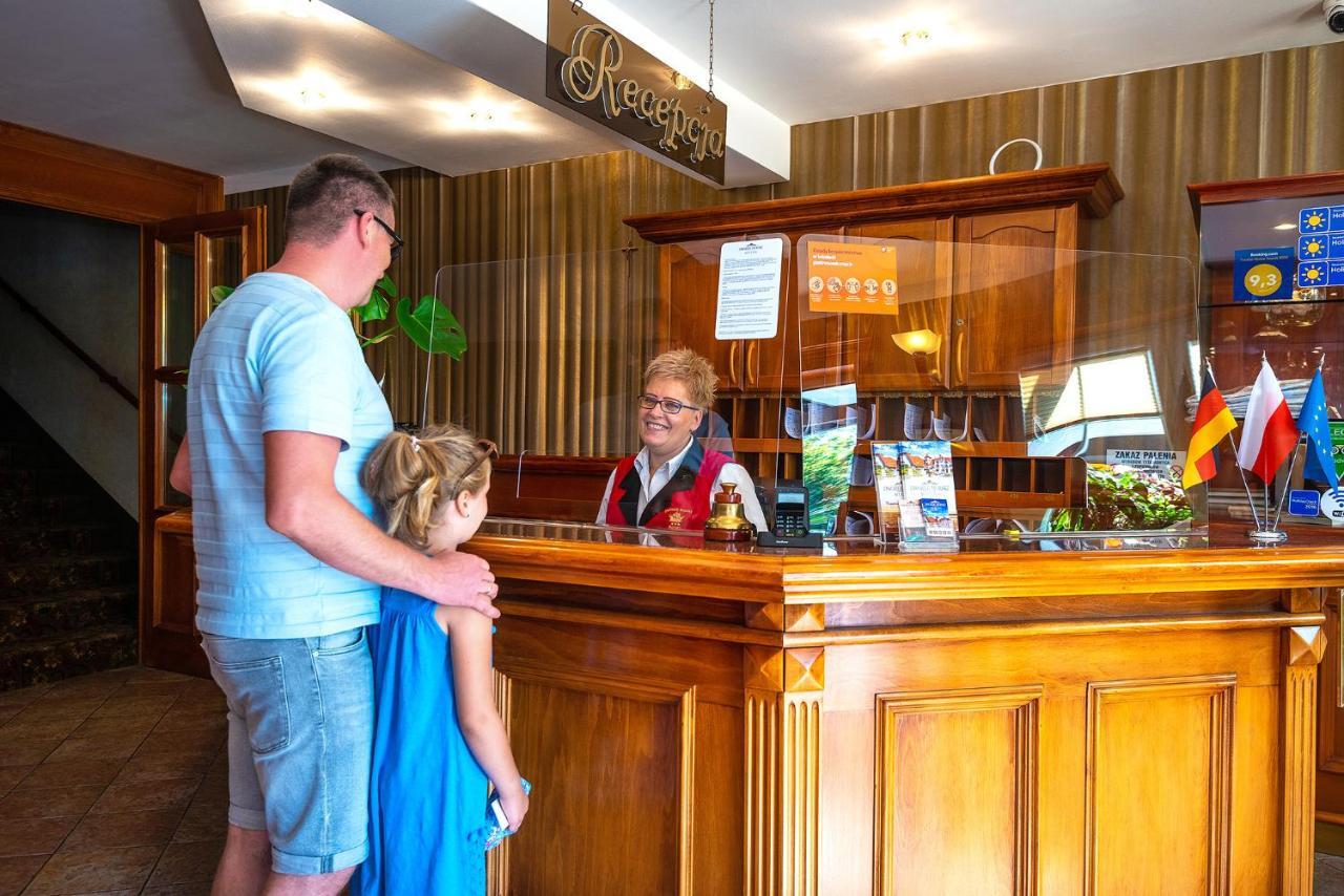 Dworek Morski Spa & Wellness Mielno  Buitenkant foto