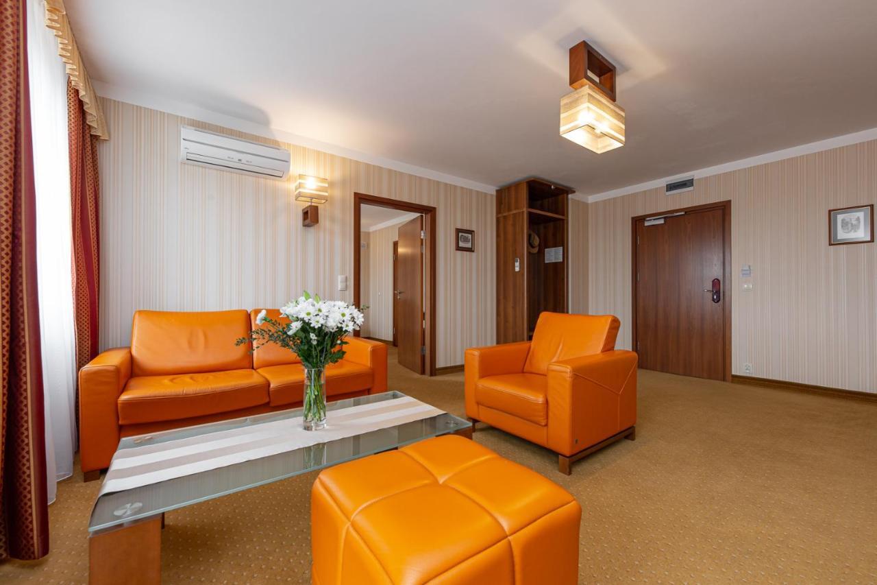 Dworek Morski Spa & Wellness Mielno  Buitenkant foto