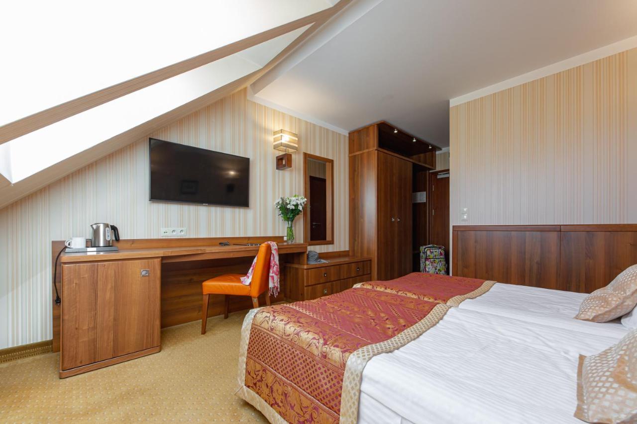 Dworek Morski Spa & Wellness Mielno  Buitenkant foto