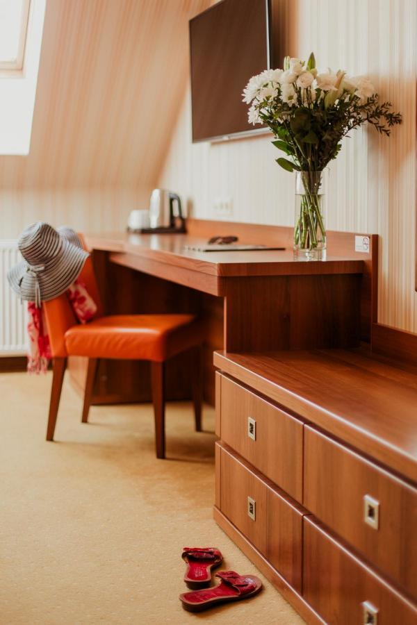 Dworek Morski Spa & Wellness Mielno  Buitenkant foto